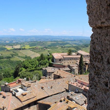 Torre Salvucci Maggiore Medieval Tower Experience San Gimignano Exterior foto