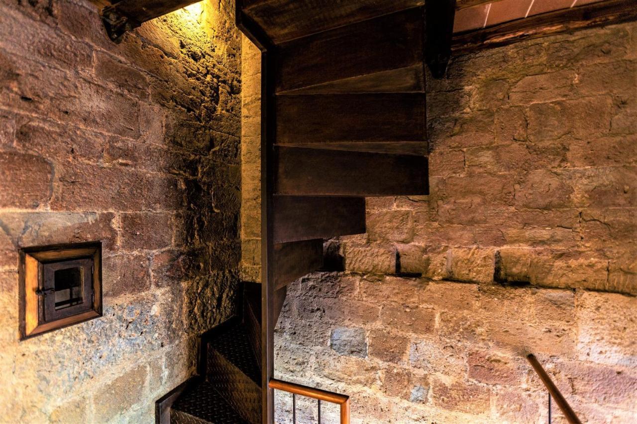 Torre Salvucci Maggiore Medieval Tower Experience San Gimignano Exterior foto